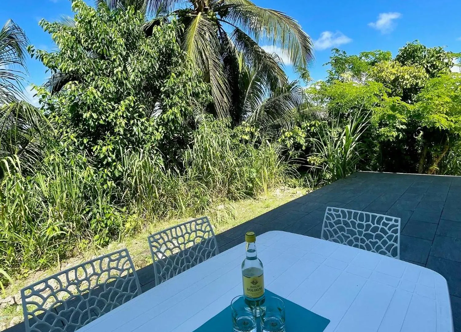 Semesterbostad Kaza Jolan A Sainte Anne Villa