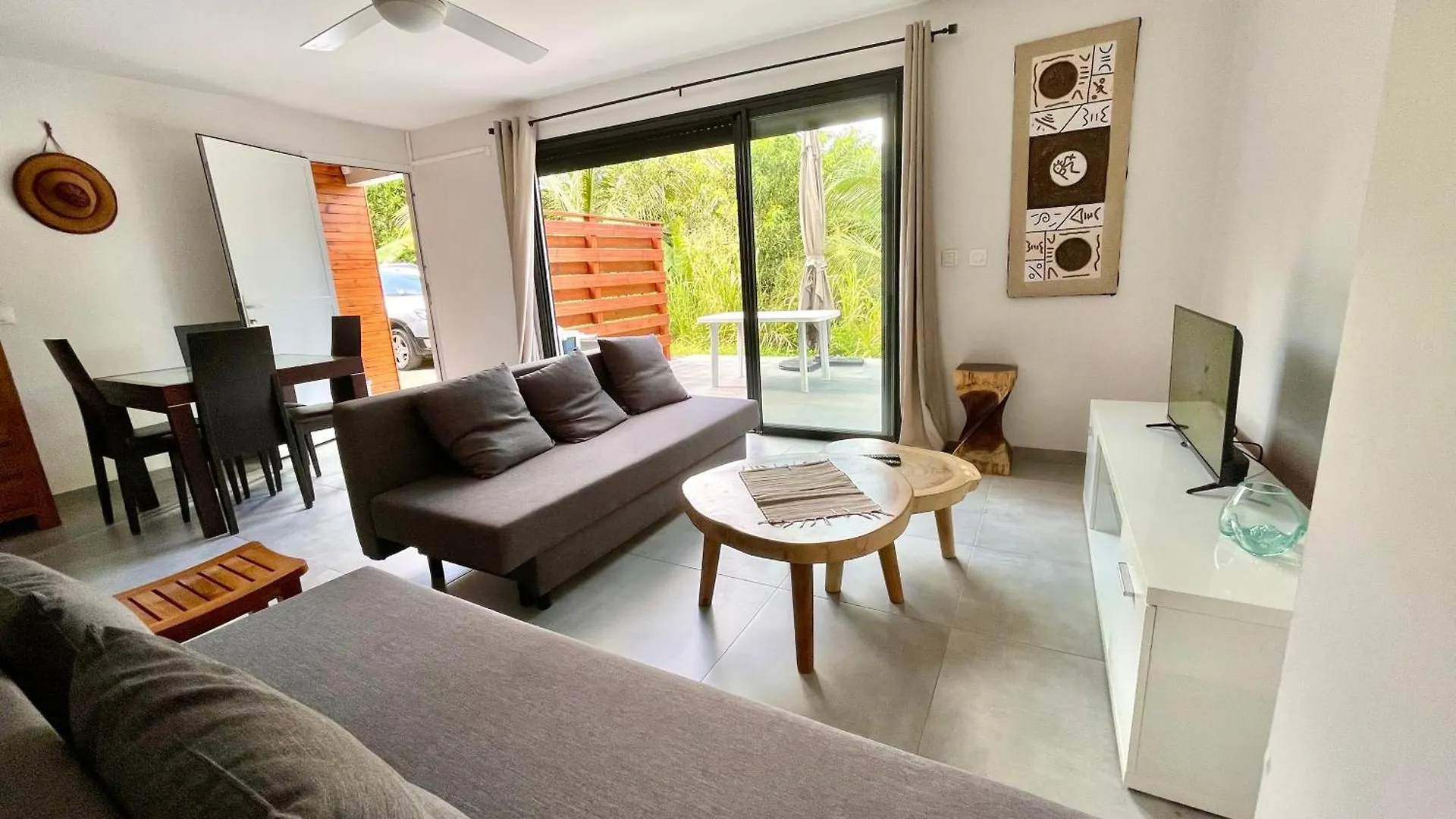 Kaza Jolan A Sainte Anne Villa